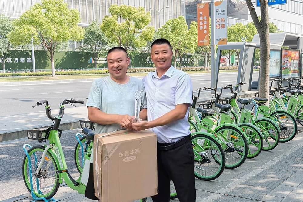 “騎行俠”兩個(gè)月義務(wù)整擺單車600輛獲獎勵(lì)