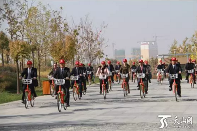 新疆昌吉市公共自行車升級上路 一小時內(nèi)免費騎行