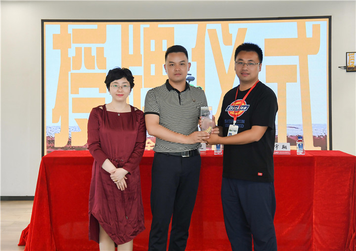 助力鄉(xiāng)村振興 永安行共享助力車(chē)“騎進(jìn)村”1