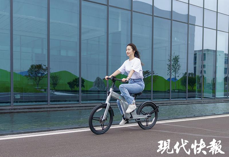 助力低碳生活，國(guó)內(nèi)首款量產(chǎn)民用型氫能自行車上路